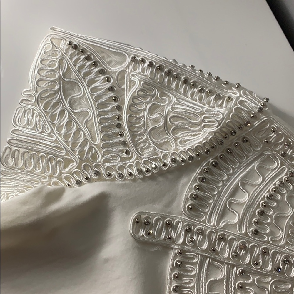 White Top - Picture 3 of 3
